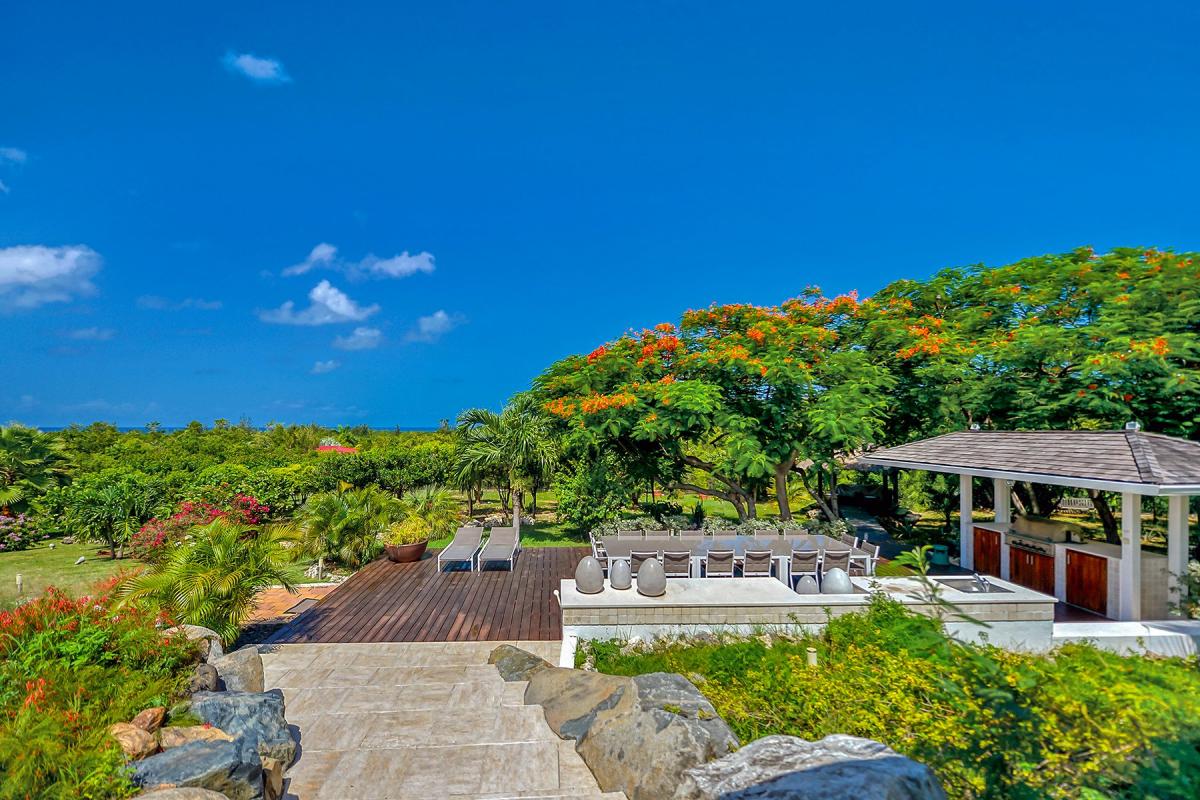 Villa Rental St Martin - Outdoor dining area